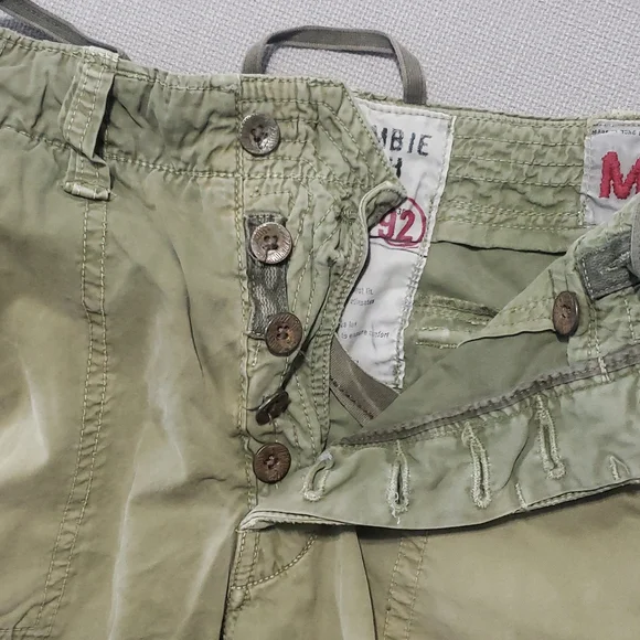Abercrombie and Fitch Vintage Army Green Paratroop Cargo Pants Men' Size Medium - Picture 14 of 17